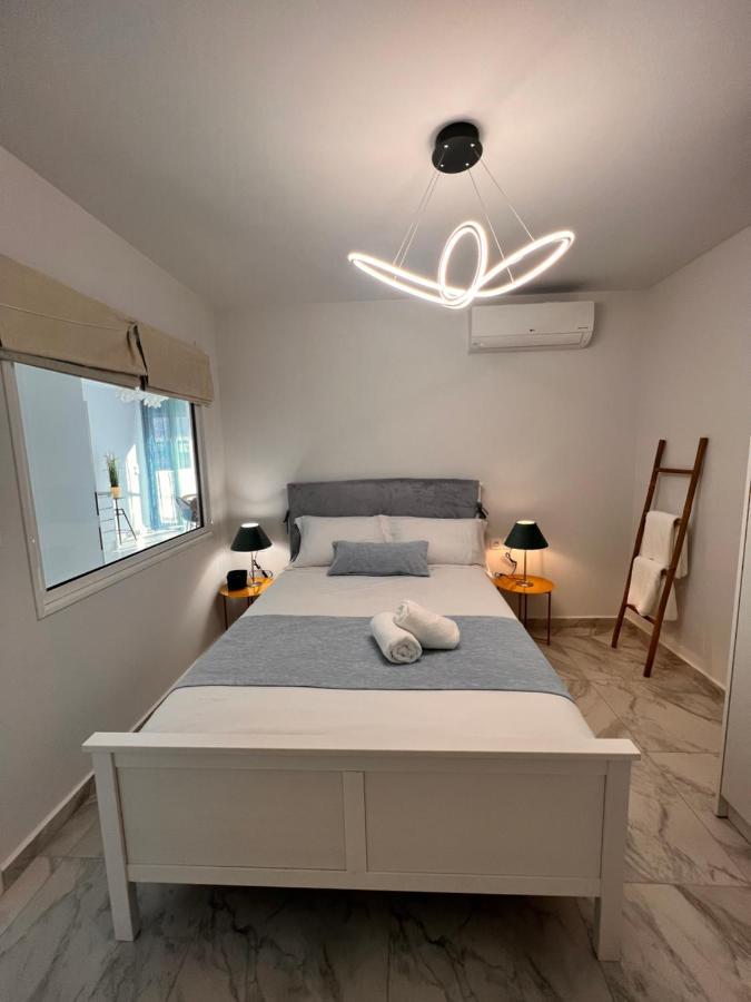 Apartment Casa De Tres Hermanos In The Heart Of Athens