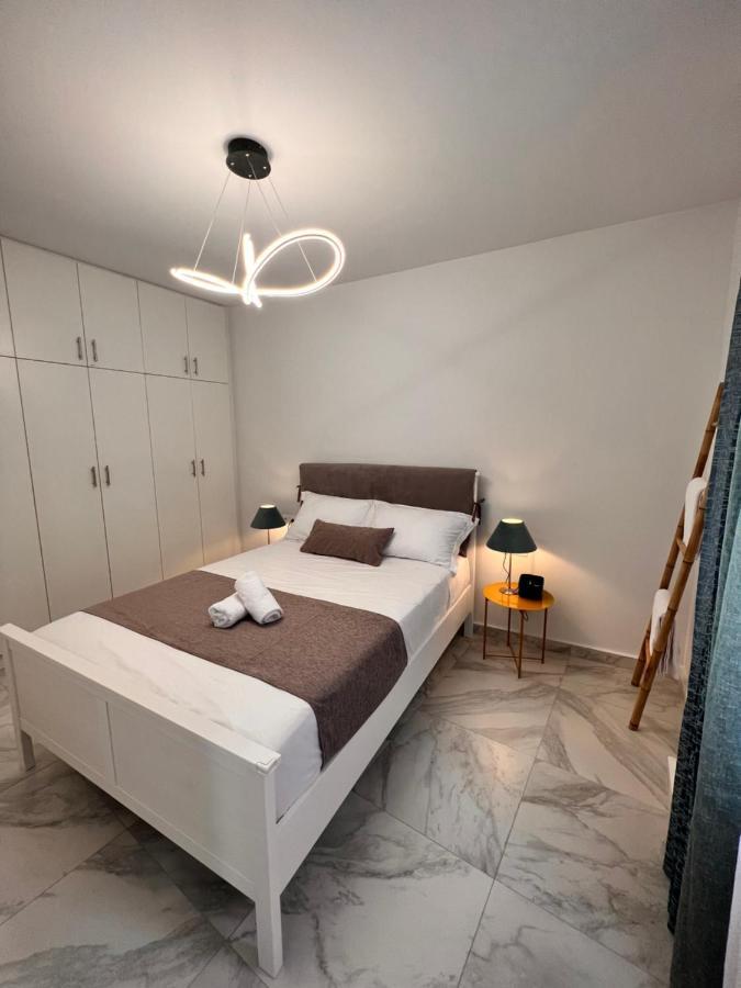Casa De Tres Hermanos In The Heart Of Apartament Atena